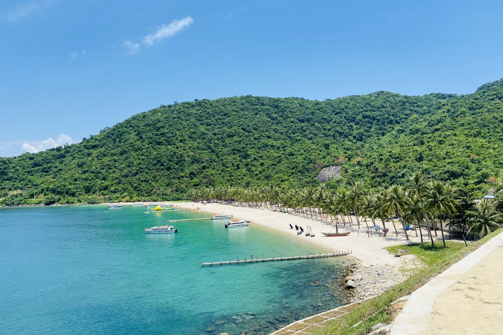 DA NANG - EXPLORE THE BEACH OF CU LAO CHAM ISLAND